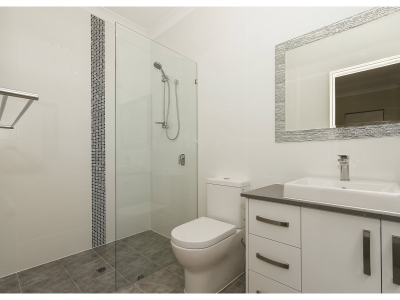 Unit 1-5/12 Wingate Ave, Hazelmere WA 6055