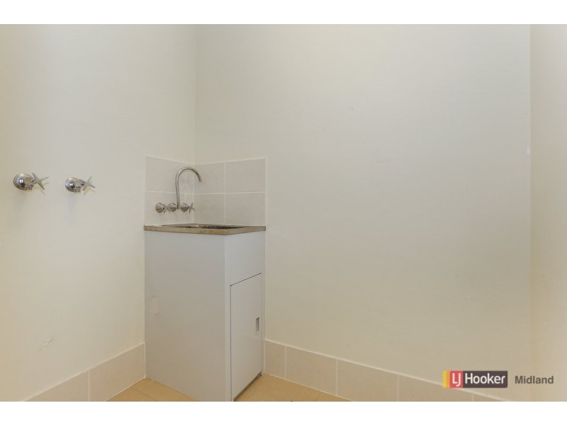 2/3 Spring Ave, Midland WA 6056
