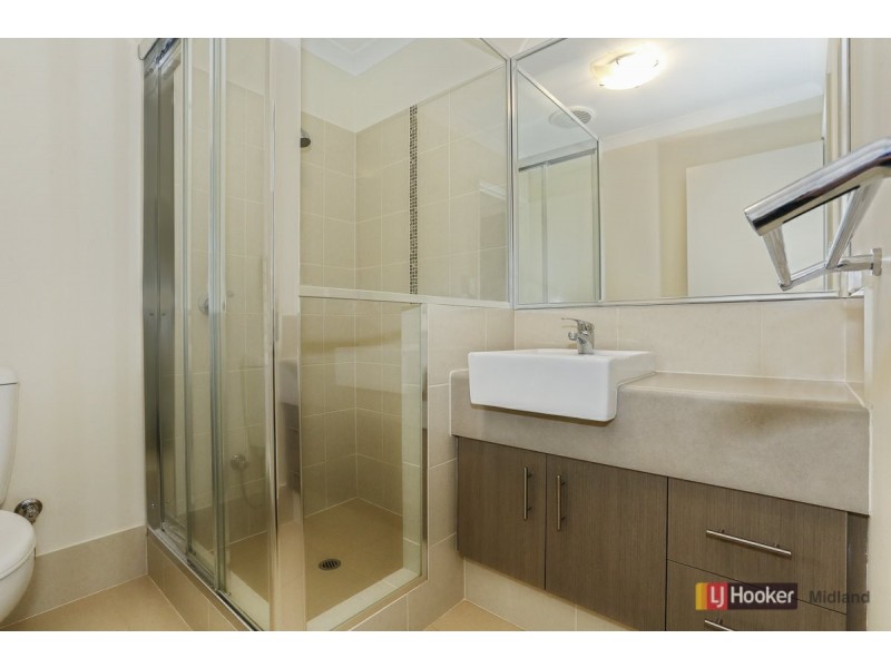2/3 Spring Ave, Midland WA 6056