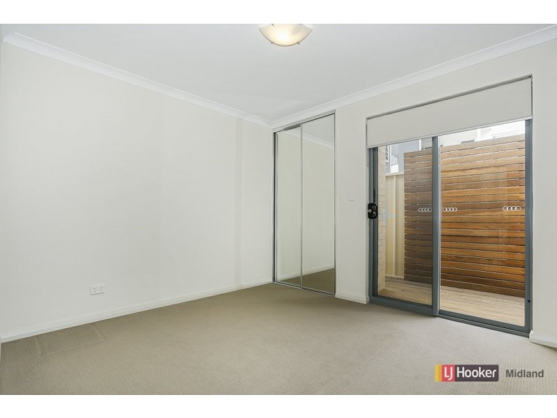 2/3 Spring Ave, Midland WA 6056