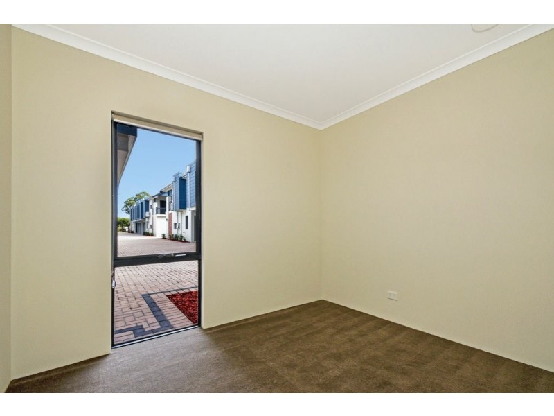 Unit 4/8 William Street, Midland WA 6056