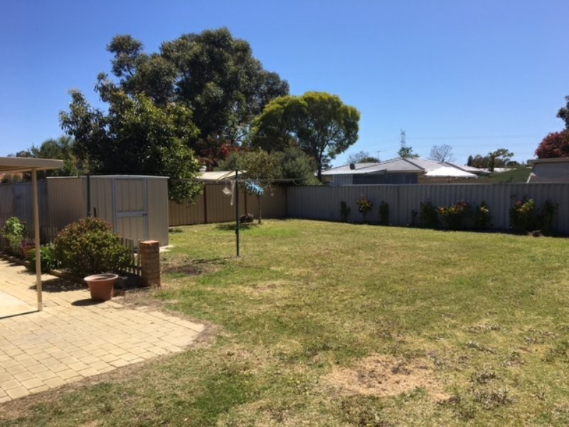 18 Opperman Place, Middle Swan WA 6056
