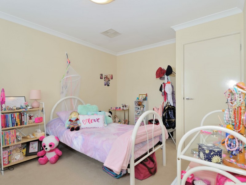 2/12 Charles East Street, Midland WA 6056