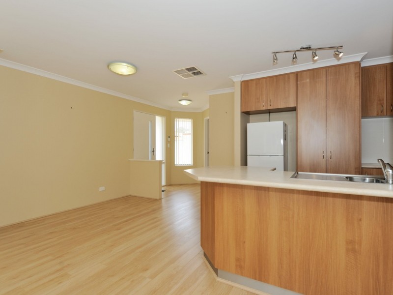 4/6 Margaret Street, Midland WA 6056