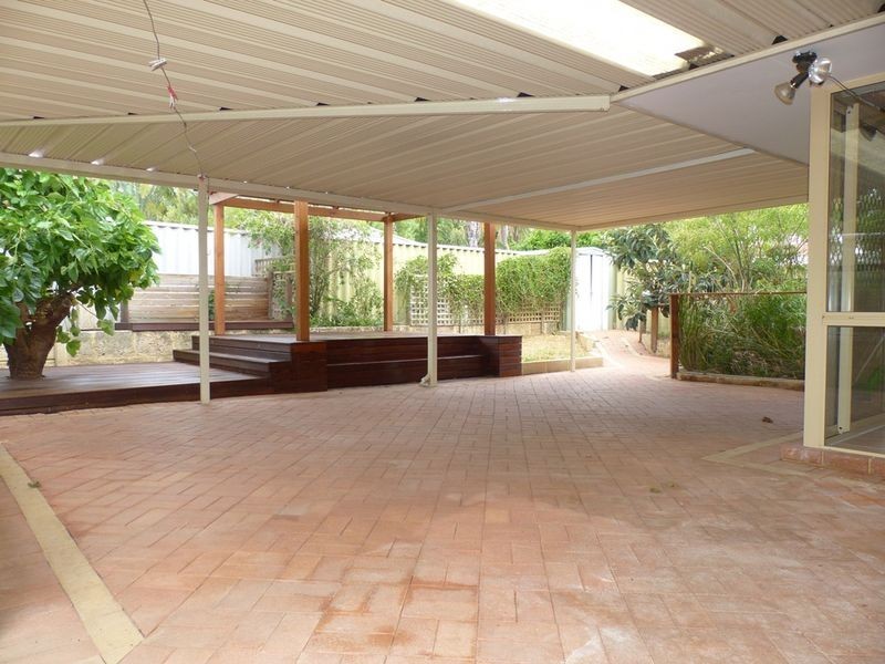 14 Edwards Ent, Stratton WA 6056