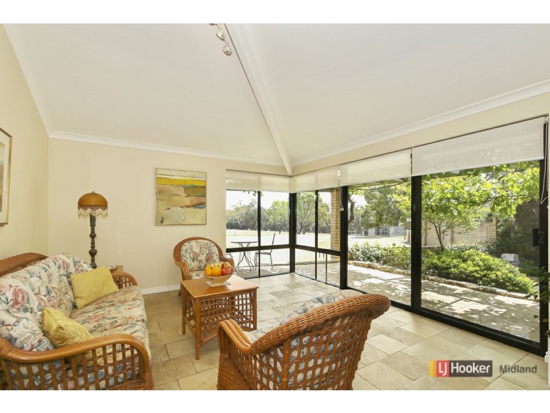50 Bernley Drive, Viveash WA 6056