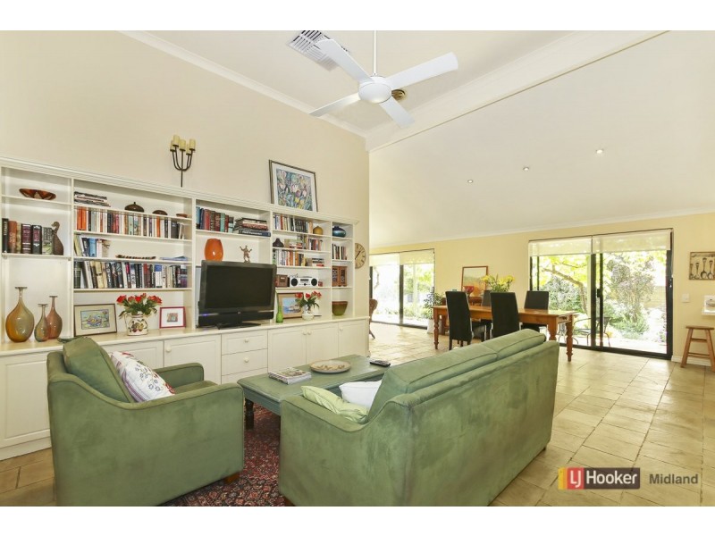 50 Bernley Drive, Viveash WA 6056