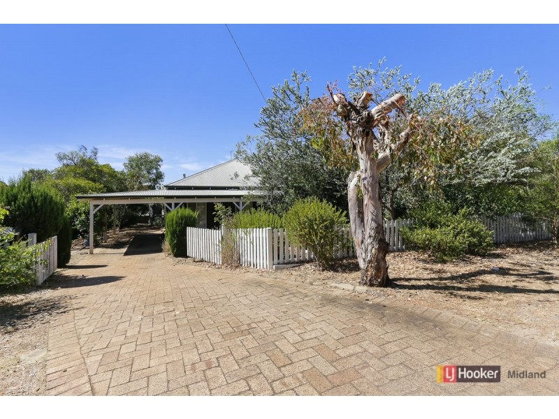 13 Buckingham Road, Swan View WA 6056