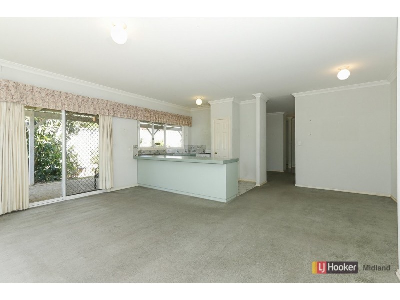 13 Buckingham Road, Swan View WA 6056