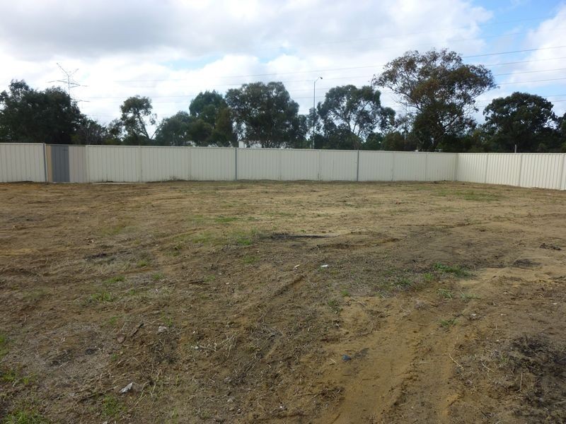 25A Bishop Road, Middle Swan WA 6056