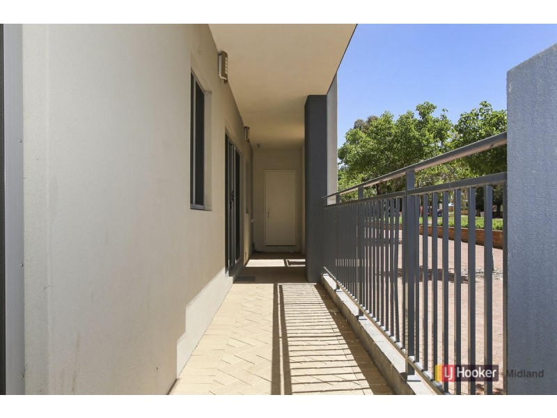 3/42 The Crescent, Midland WA 6056