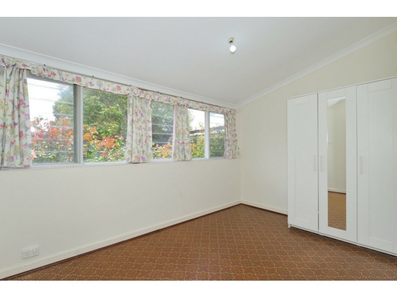 13 Avon Crescent, Viveash WA 6056