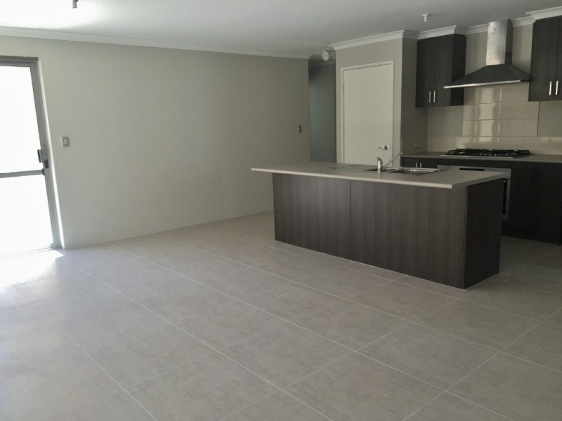 2/28 Blackburn Street, Bellevue WA 6056