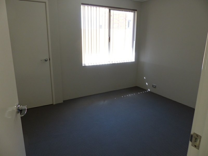 2/28 Blackburn Street, Bellevue WA 6056