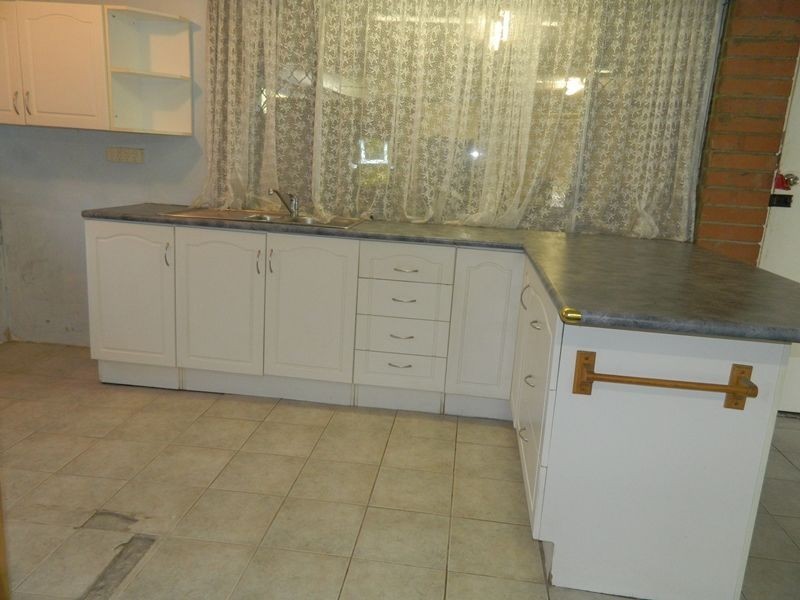 73 Clayton Street, Bellevue WA 6056