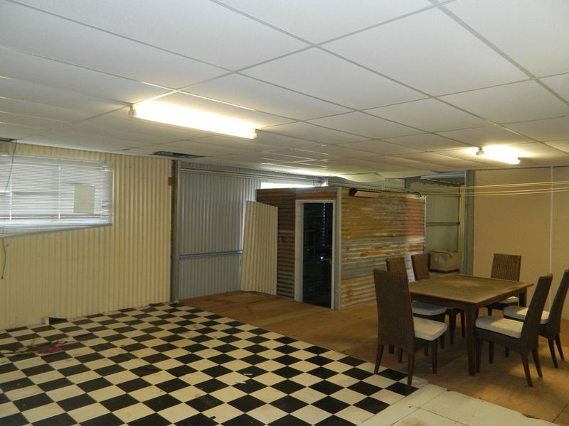 73 Clayton Street, Bellevue WA 6056