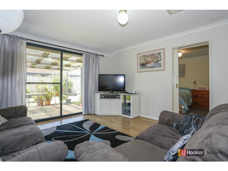 11 Corvina Place, Caversham WA 6055