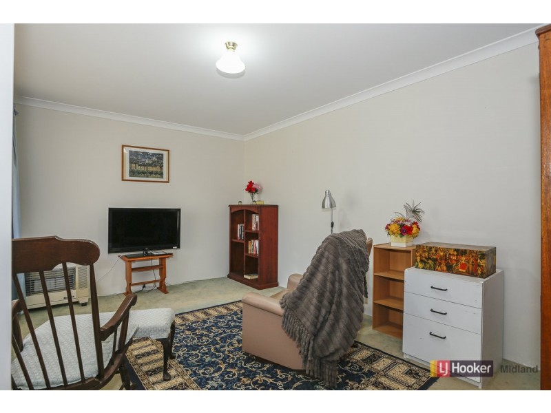 11 Corvina Place, Caversham WA 6055