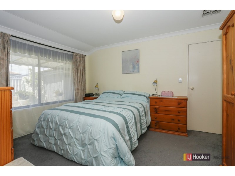 11 Corvina Place, Caversham WA 6055