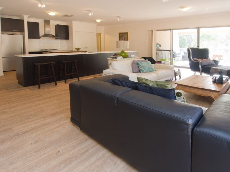 75 Tomallan Cl, Parkerville WA 6081