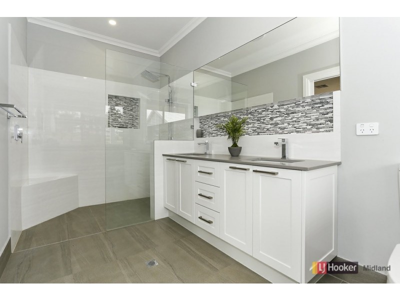 122 Flindersia Avenue, Brigadoon WA 6069