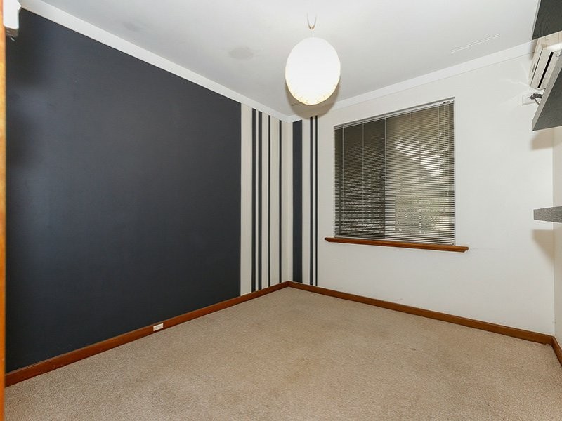 6 Tunnel Road, Swan View WA 6056