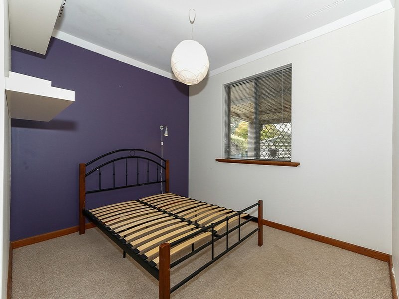6 Tunnel Road, Swan View WA 6056