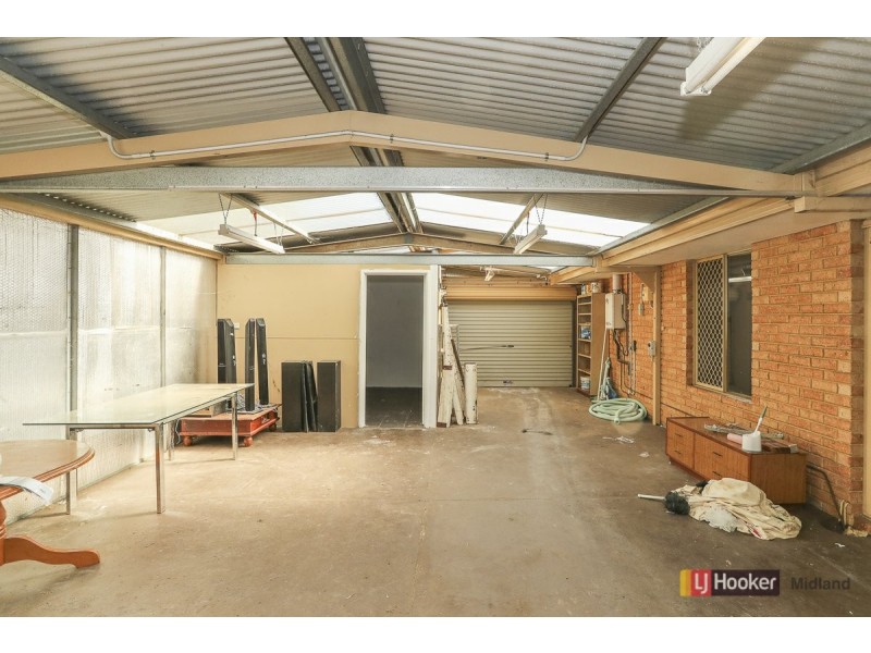 5 Balmain Road, Greenmount WA 6056