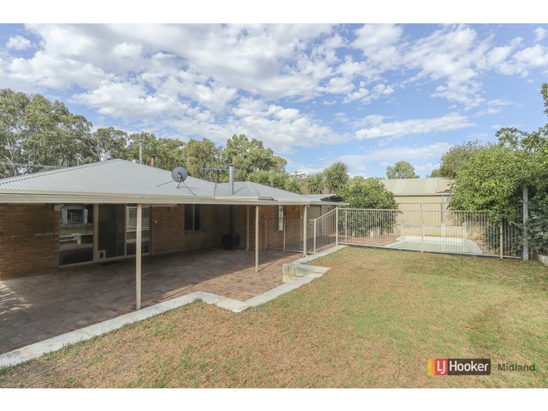 5 Balmain Road, Greenmount WA 6056