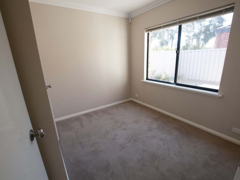 2/24 Cope Street, Midland WA 6056