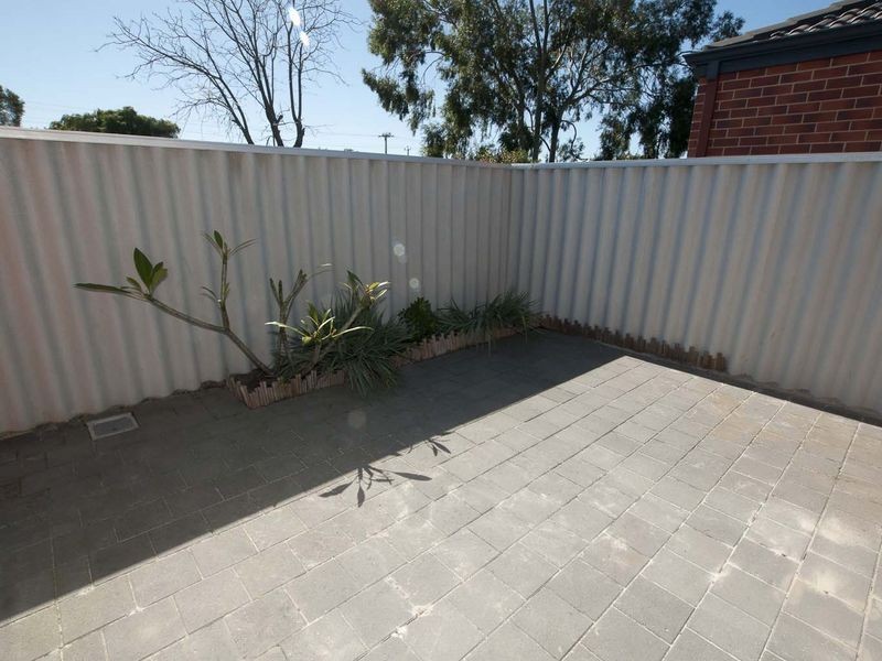 2/24 Cope Street, Midland WA 6056