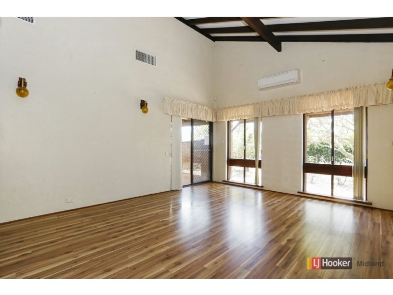 9 Rosmead Ave, Beechboro WA 6063