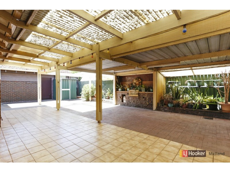 9 Rosmead Ave, Beechboro WA 6063