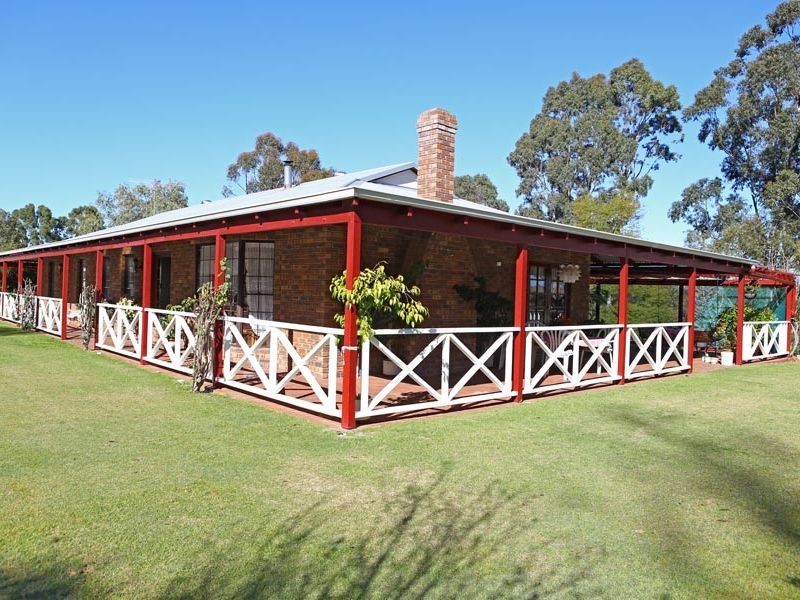 37 Hillside Place, Bullsbrook WA 6084