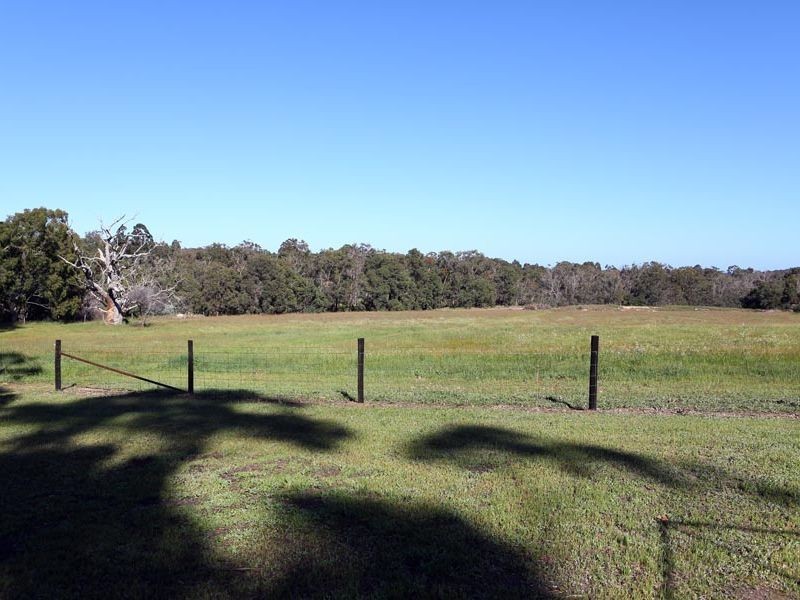 37 Hillside Place, Bullsbrook WA 6084