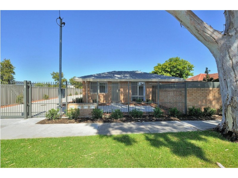 1/5 Mathoura Street, Midland WA 6056