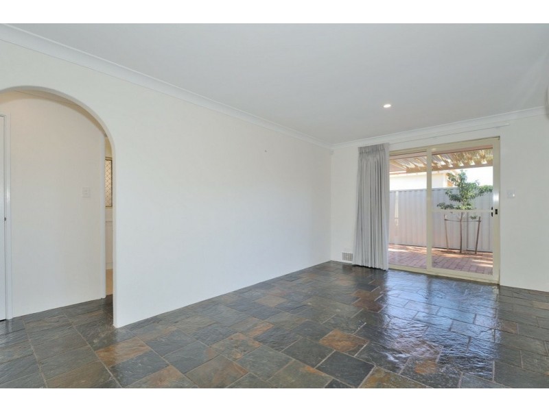 1/5 Mathoura Street, Midland WA 6056