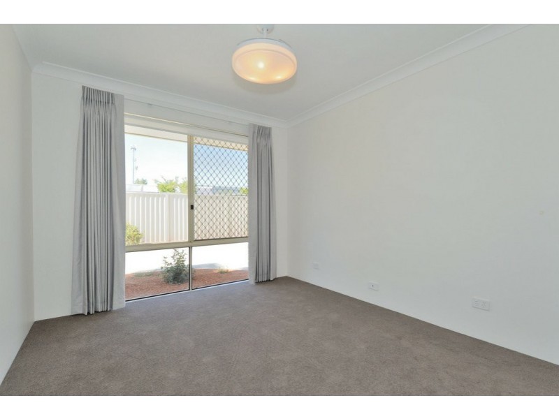 1/5 Mathoura Street, Midland WA 6056