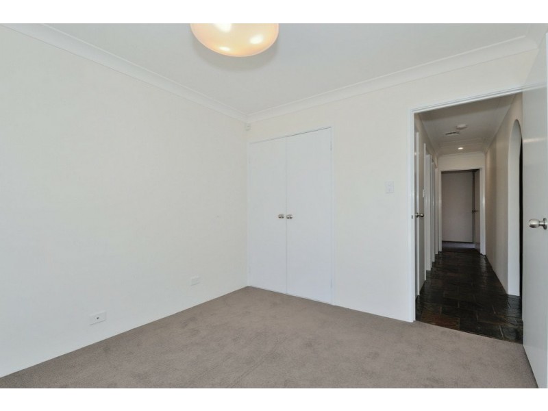 1/5 Mathoura Street, Midland WA 6056