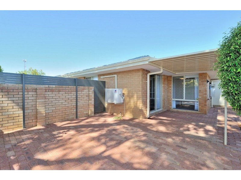 1/5 Mathoura Street, Midland WA 6056