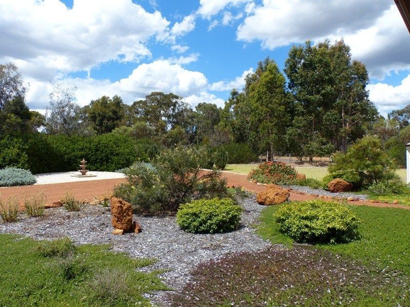 131 Santa Gertrudis Drive, Lower Chittering WA 6084