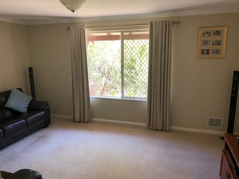 19 Kangaroo Entrance, Stratton WA 6056