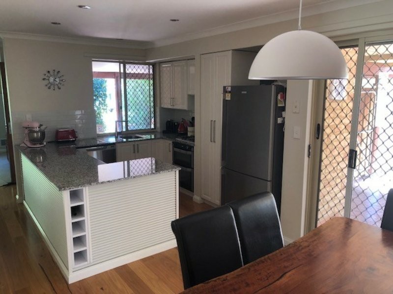 19 Kangaroo Entrance, Stratton WA 6056