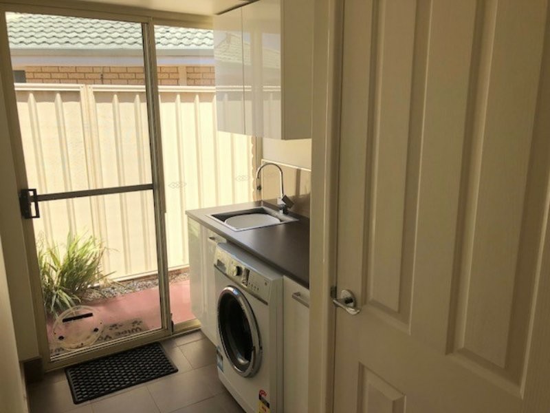 19 Kangaroo Entrance, Stratton WA 6056