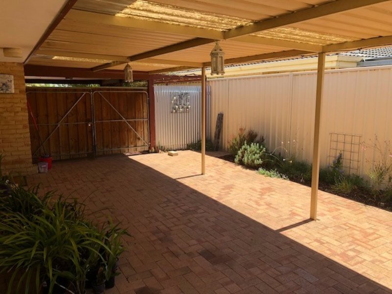 19 Kangaroo Entrance, Stratton WA 6056