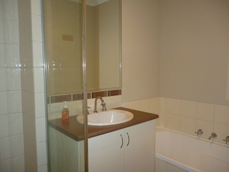 2/9 Cooper Street, Midland WA 6056