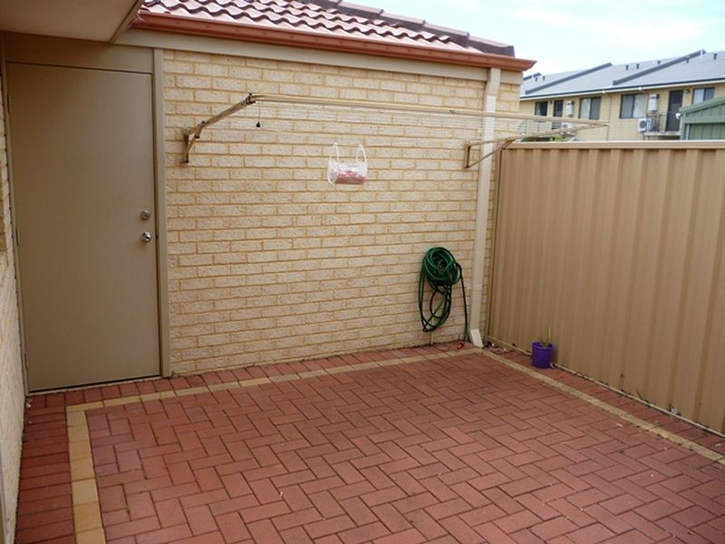 2/9 Cooper Street, Midland WA 6056