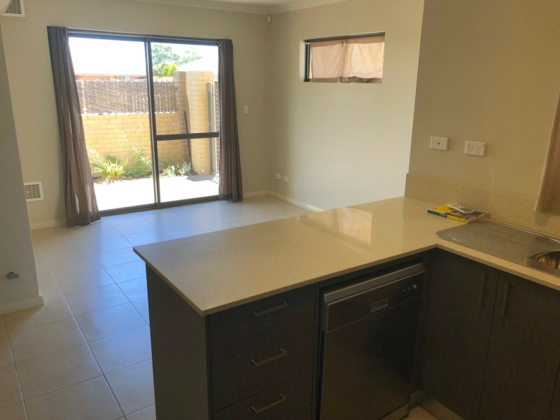 1/33a North Street, Midland WA 6056