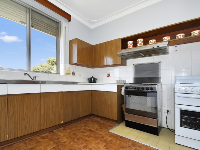 3 Taylor Crescent, Midland WA 6056