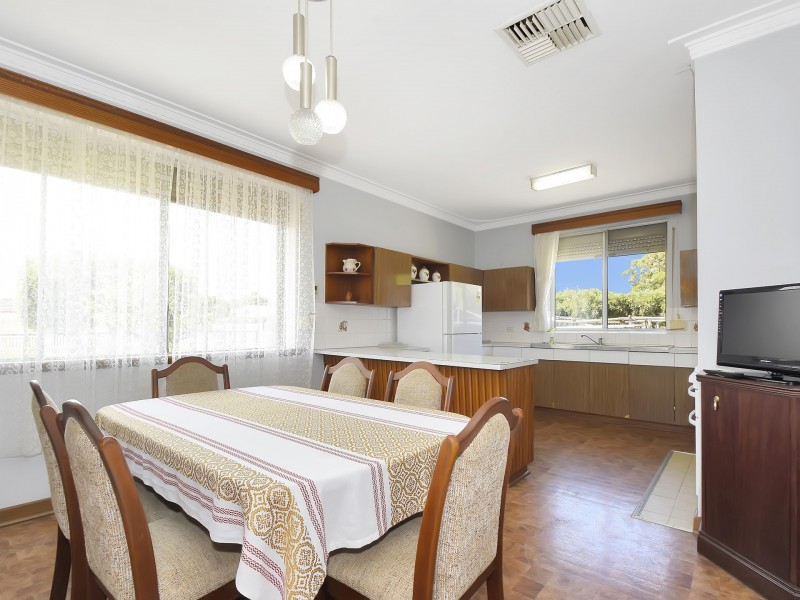3 Taylor Crescent, Midland WA 6056